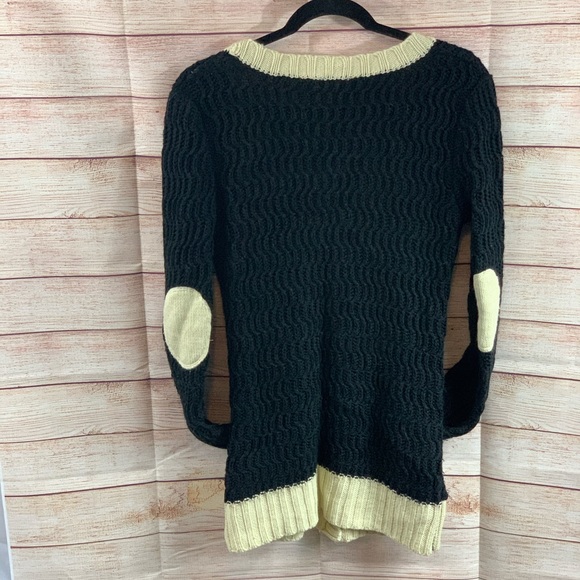 Tulle Long Sleeve 5 Button Cardigan - Picture 2 of 6